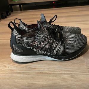 Nike Mariah Flyknit Racer “Oreo” size 9.5